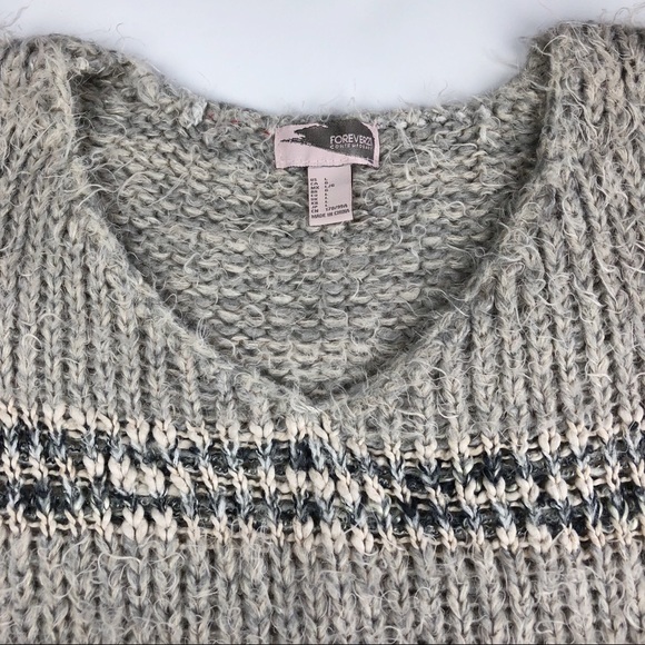 F21 Contemporary Neutral Oversized Knit Sweater - Picture 4 of 6